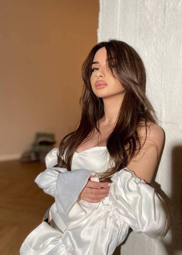 Сашенька, Г. Ялта